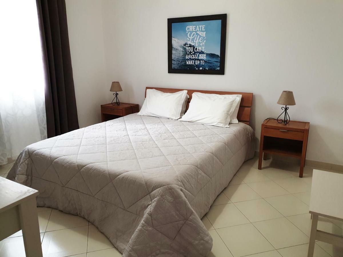 كوارتيرا Apartamentos Pinto المظهر الخارجي الصورة